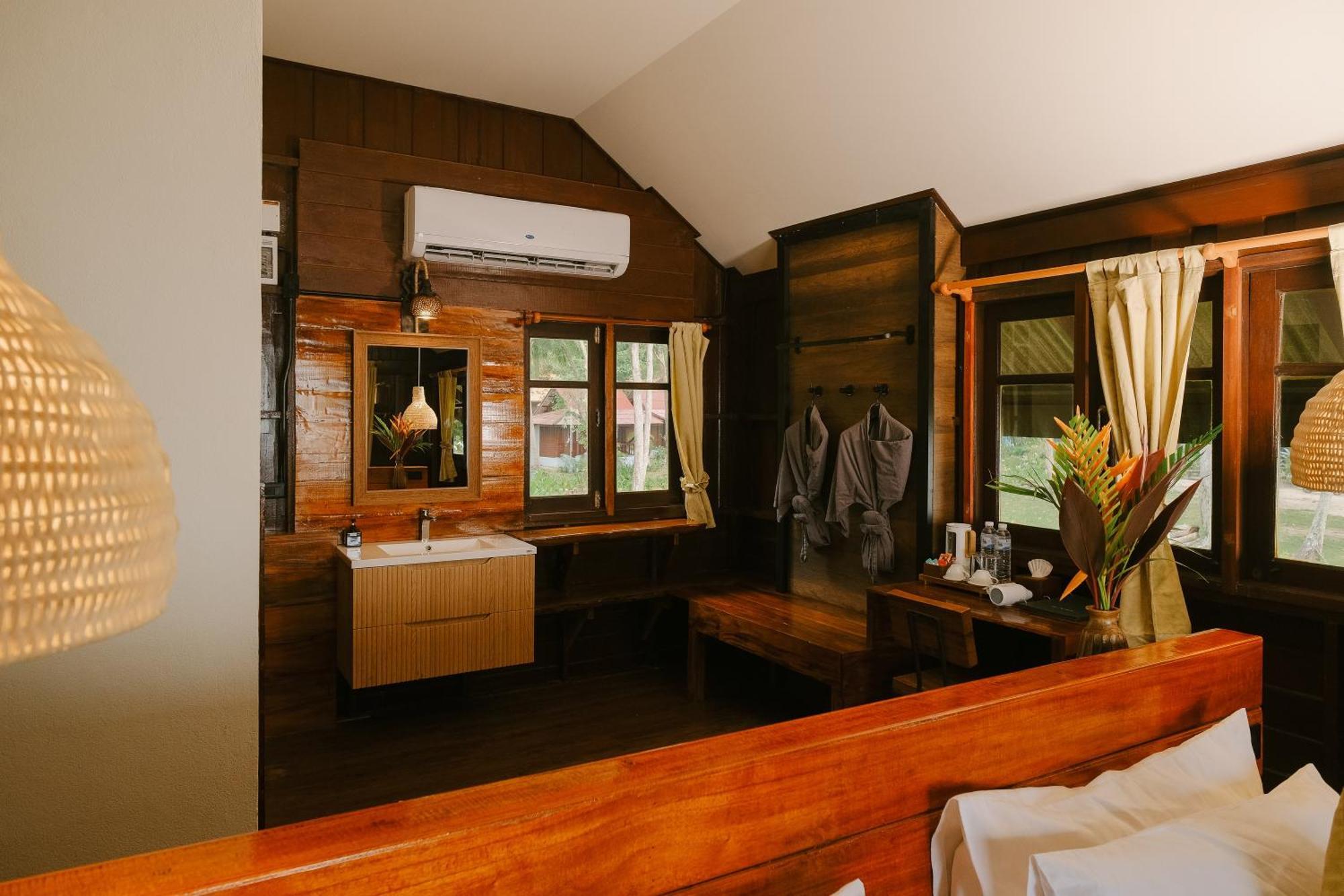 JOY Bungalow Resort&Restaurant Koh Jum Exterior foto
